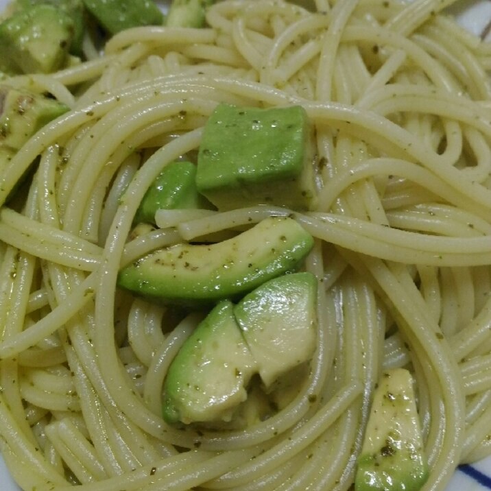 アボカド入りジェノベーゼパスタ レシピ 作り方 By よっちごはん 楽天レシピ アボカド入りジェノベーゼパスタ レシピ 作り方 By よっちごはん 楽天レシピ